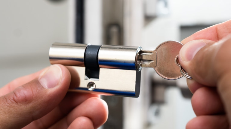 Locksmith in Everett, WA